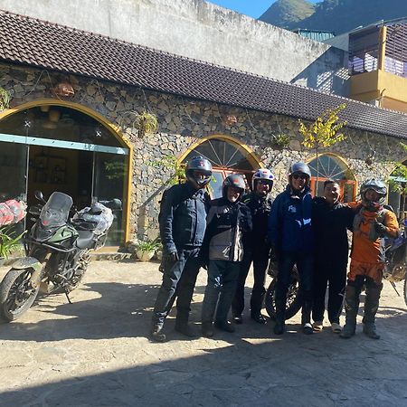 Cao Nguyen Da Homestay Meo Vac エクステリア 写真