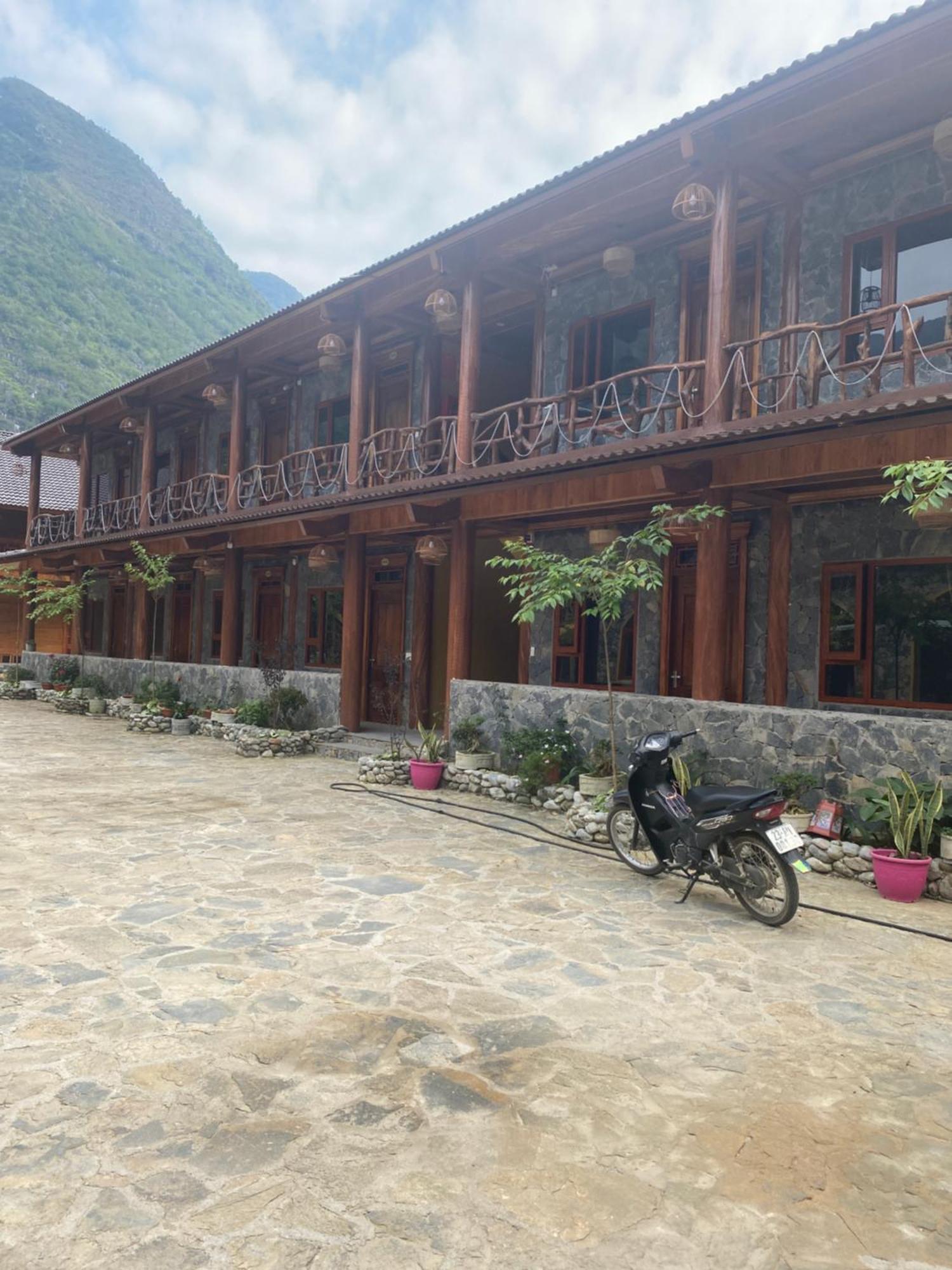 Cao Nguyen Da Homestay Meo Vac エクステリア 写真