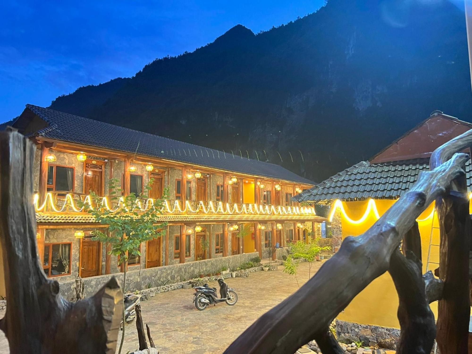 Cao Nguyen Da Homestay Meo Vac エクステリア 写真