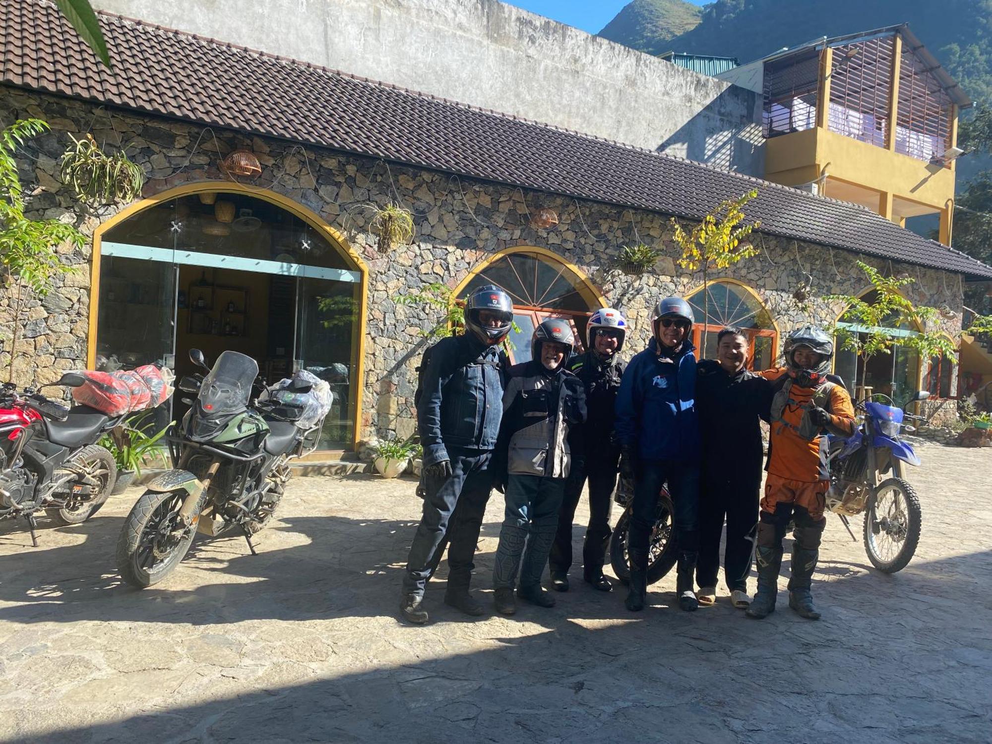 Cao Nguyen Da Homestay Meo Vac エクステリア 写真